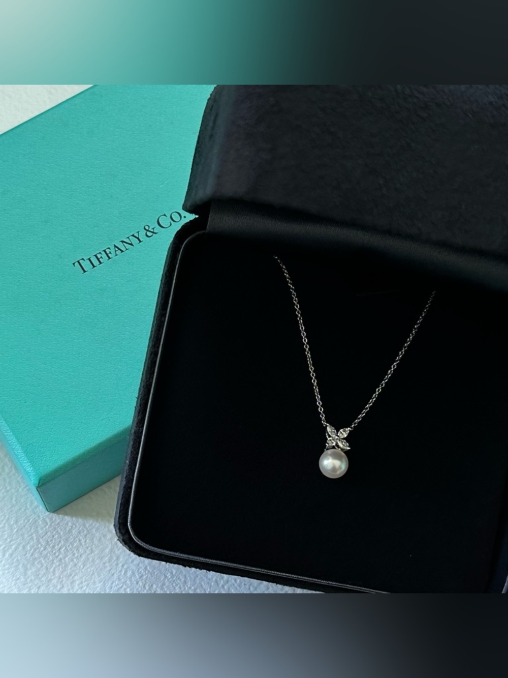 $7200 Tiffany & Co. Victoria Pearl and Diamond Pendant Necklace Platinum 950